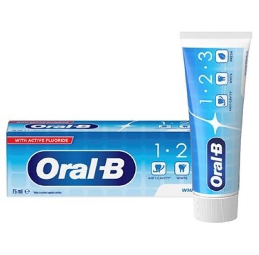 Oral-B 123 Whitening Toothpaste – 2x75ml Twin Pack, Fluoride & Cavity Care